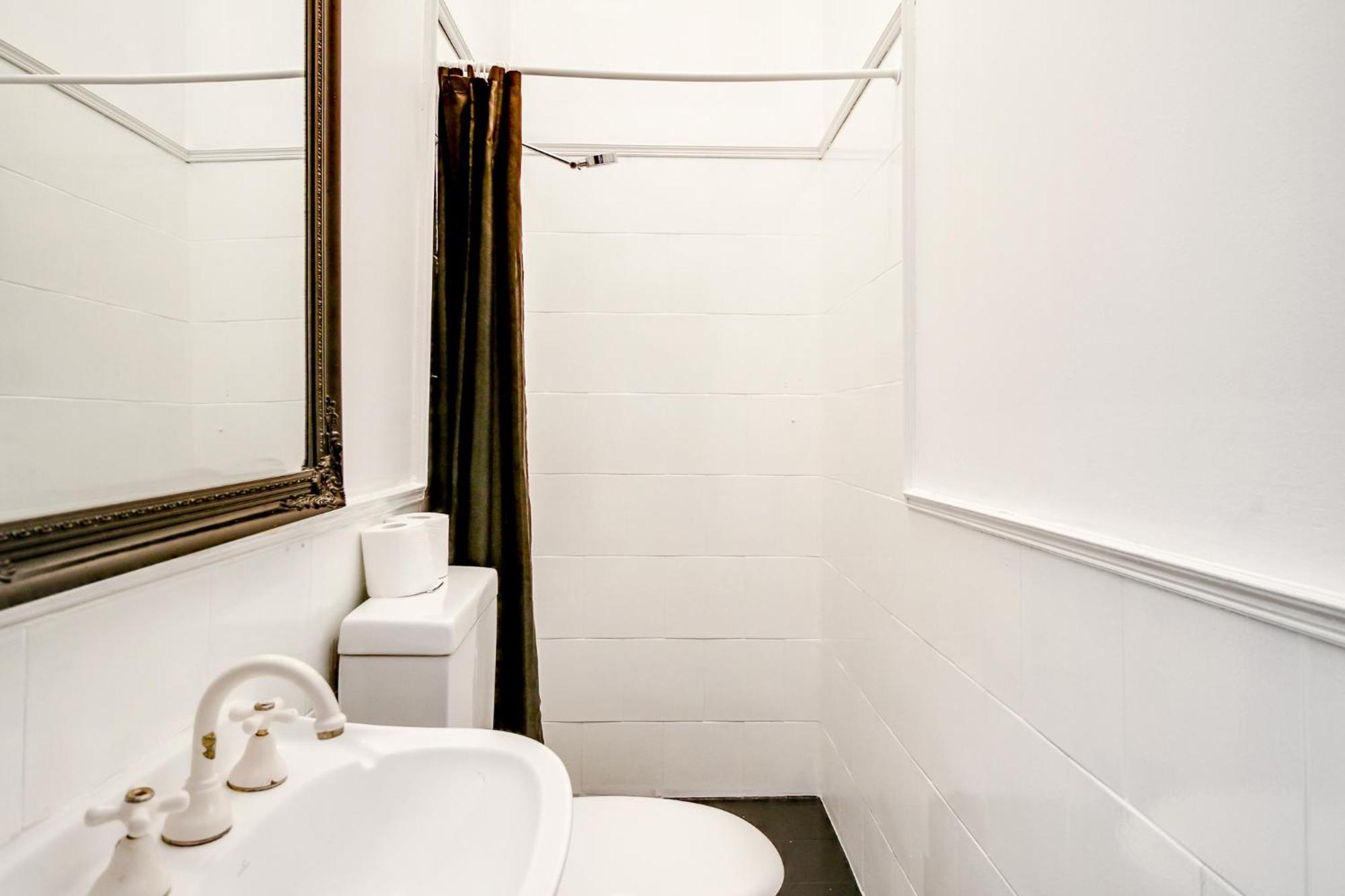 Venus By The Harbour Budget Hotel Sydney Bagian luar foto